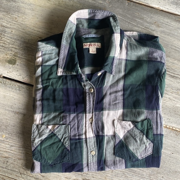 Rayon button-down, green, blue and white plaid ladies blouse by Merona - Picture 3 of 6